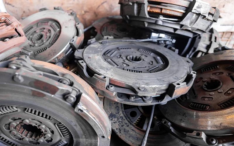 مشکل در ماهک و اهرمهای تعویض دنده گیربکس دستی
